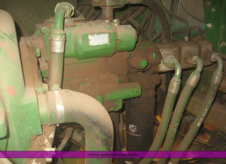 image for item 8995 2000 John Deere 6950 forage harvester