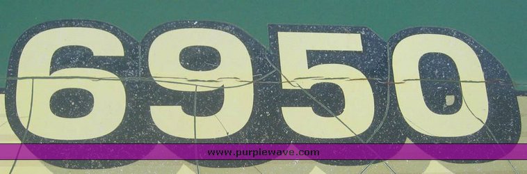 image for item 8995 2000 John Deere 6950 forage harvester