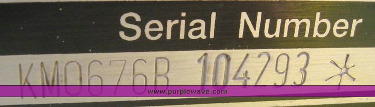 image for item 8996 John Deere 676 Kemper style forage head