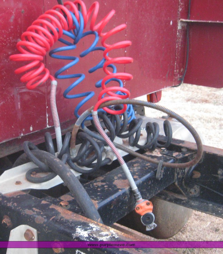 image for item 8998 1992 Peterbilt Conventional 377 semi truck with sleeper