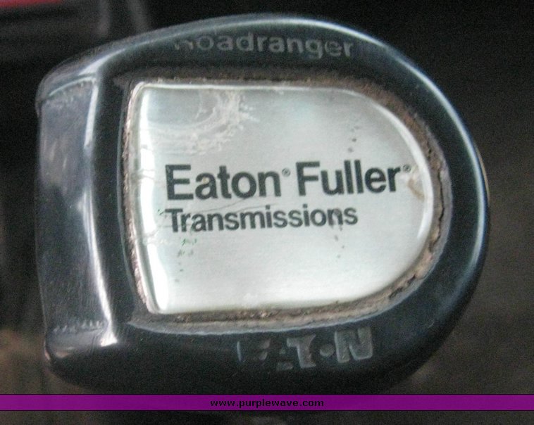 image for item 8998 1992 Peterbilt Conventional 377 semi truck with sleeper