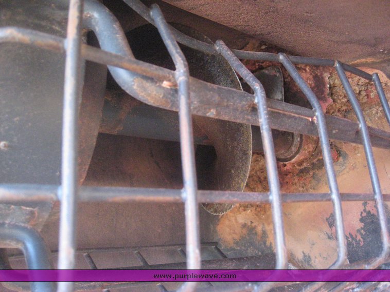 image for item 8999 1997 Flexi-Coil 5000 hoe drill with Flexi-coil 2320 air seed cart