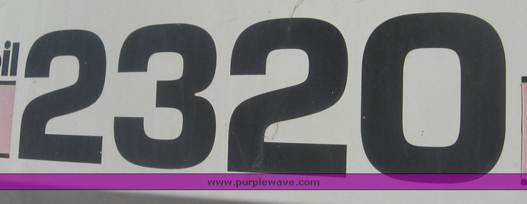 image for item 8999 1997 Flexi-Coil 5000 hoe drill with Flexi-coil 2320 air seed cart