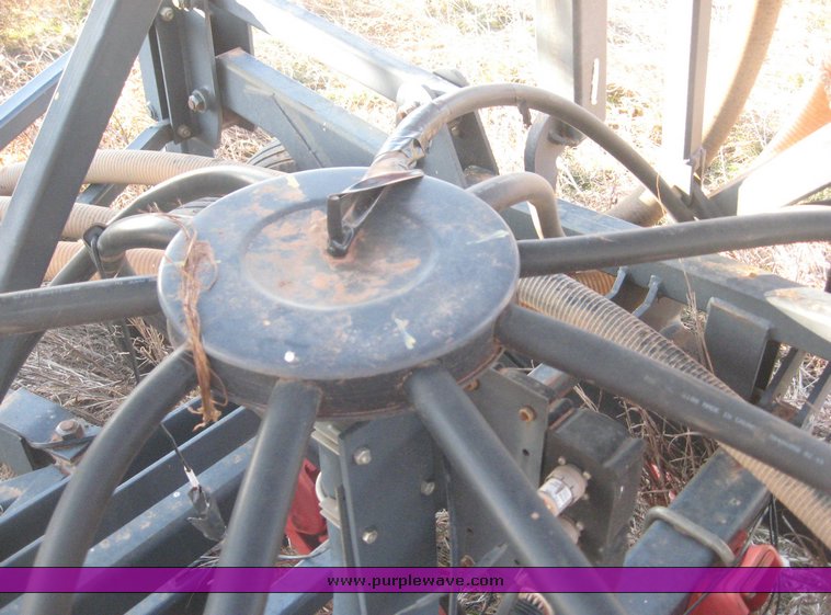 image for item 8999 1997 Flexi-Coil 5000 hoe drill with Flexi-coil 2320 air seed cart