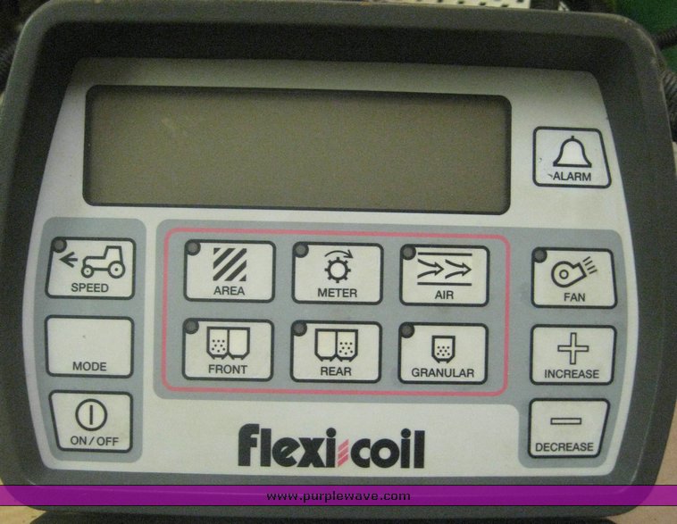 image for item 8999 1997 Flexi-Coil 5000 hoe drill with Flexi-coil 2320 air seed cart