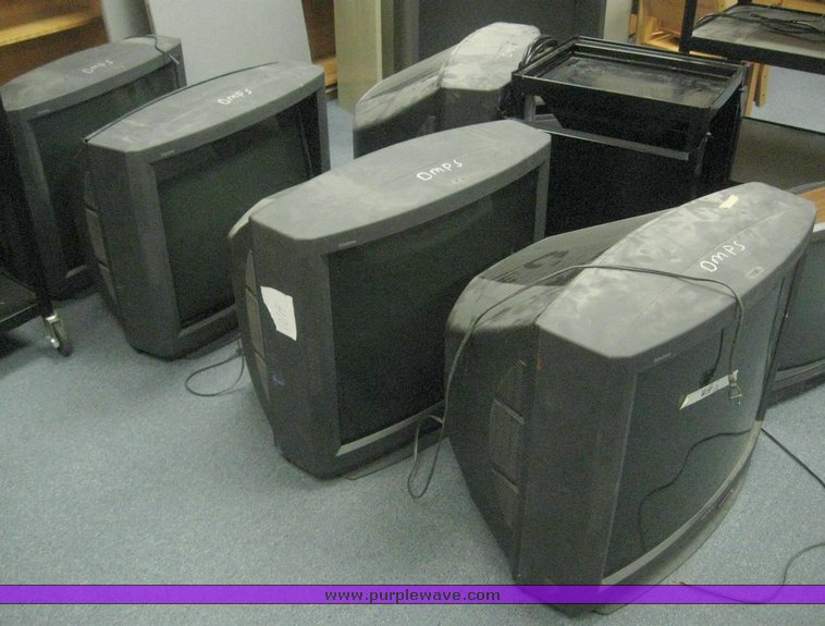 image for item 6865 (8) televisions