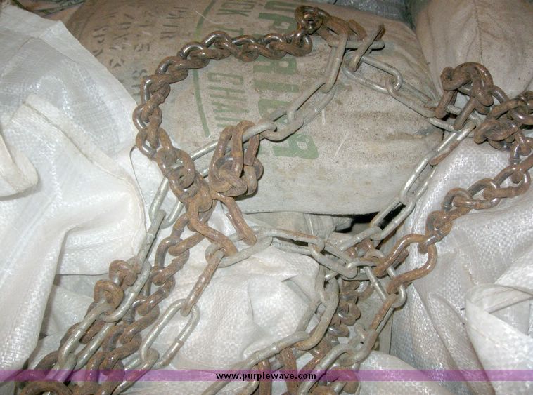 image for item 6880 (12) pairs of 11" x 24.5" tire chains