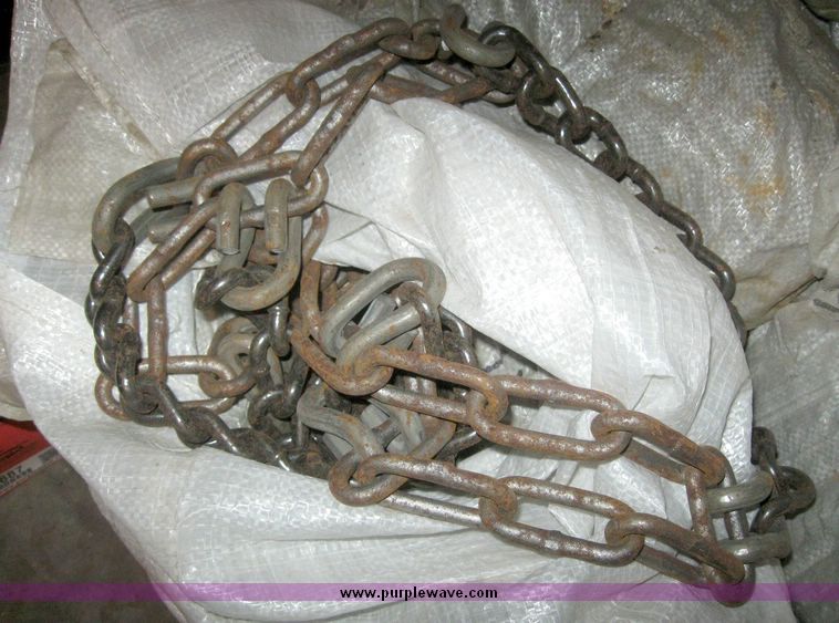 image for item 6887 (26) pairs of 10" x 20" tire chains