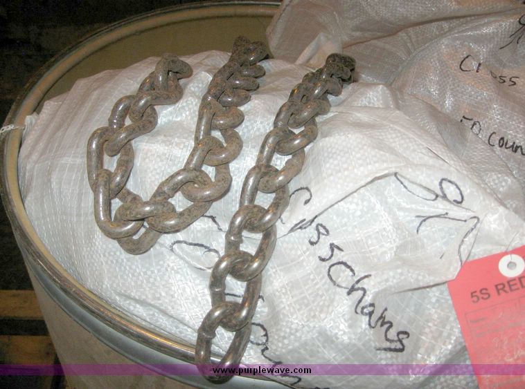 image for item 6888 (490) 9/0 x 17 cross chains