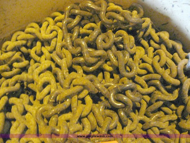 image for item 6889 (350) 9/0 x 17 cross chains