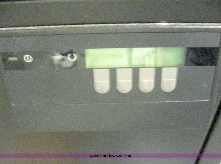 image for item 7670 IBM 3995 C62 optical library