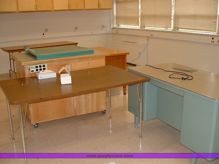 image for item 1000 Large assortment of office items