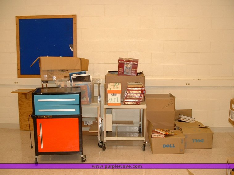 image for item 1000 Large assortment of office items