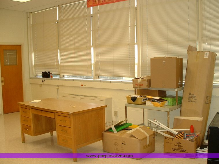 image for item 1000 Large assortment of office items