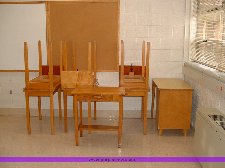 image for item 1000 Large assortment of office items