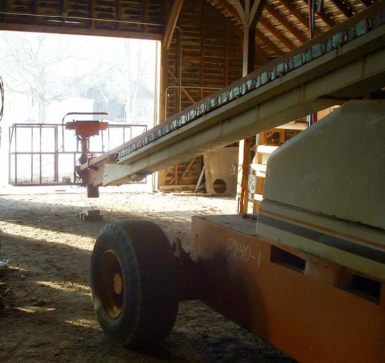 image for item 1006 1984 JLG 70GX boom lift