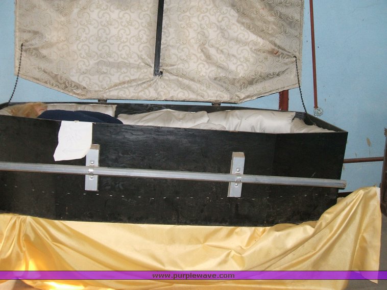 image for item 1012 Large assortment of furniture, office supplies, appliances, electronics, and household items