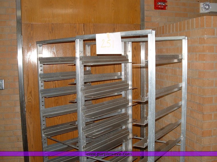 image for item 1018 Assorted kitchen items