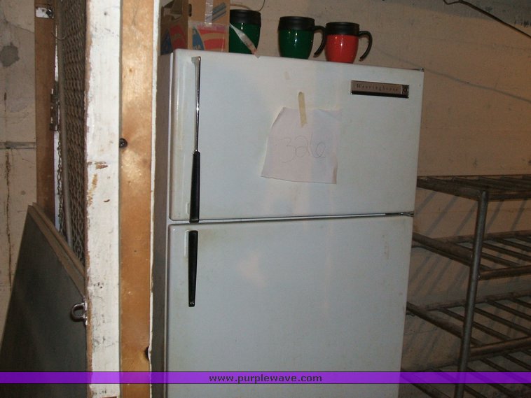 image for item 1018 Assorted kitchen items