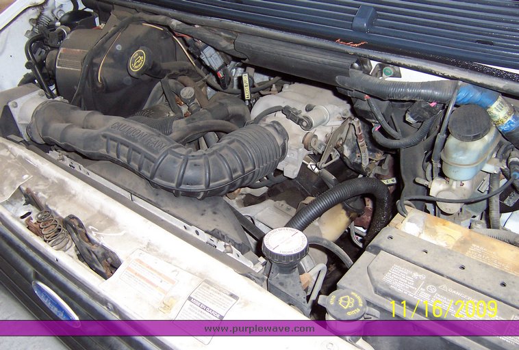 image for item 1125 1995 Ford Aerostar
