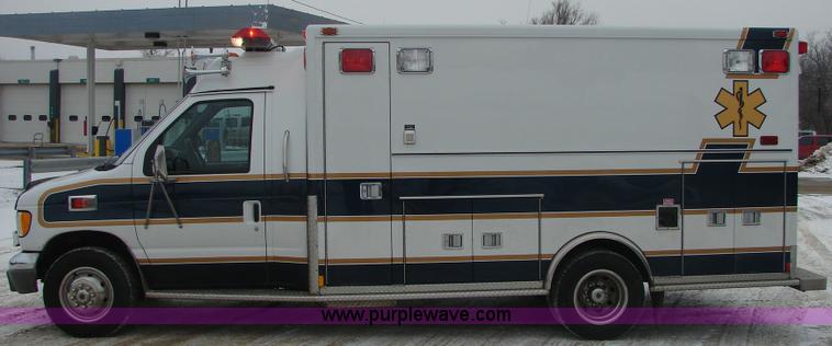 image for item 3145 1998 Ford E-450 Super Duty RV Medtec ambulance