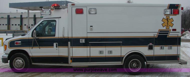 image for item 3145 1998 Ford E-450 Super Duty RV Medtec ambulance