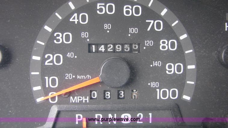 image for item 3145 1998 Ford E-450 Super Duty RV Medtec ambulance