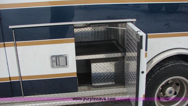 image for item 3145 1998 Ford E-450 Super Duty RV Medtec ambulance