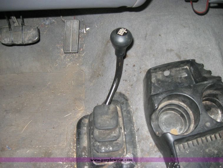 image for item 3181 1997 Ford F-250 pickup truck