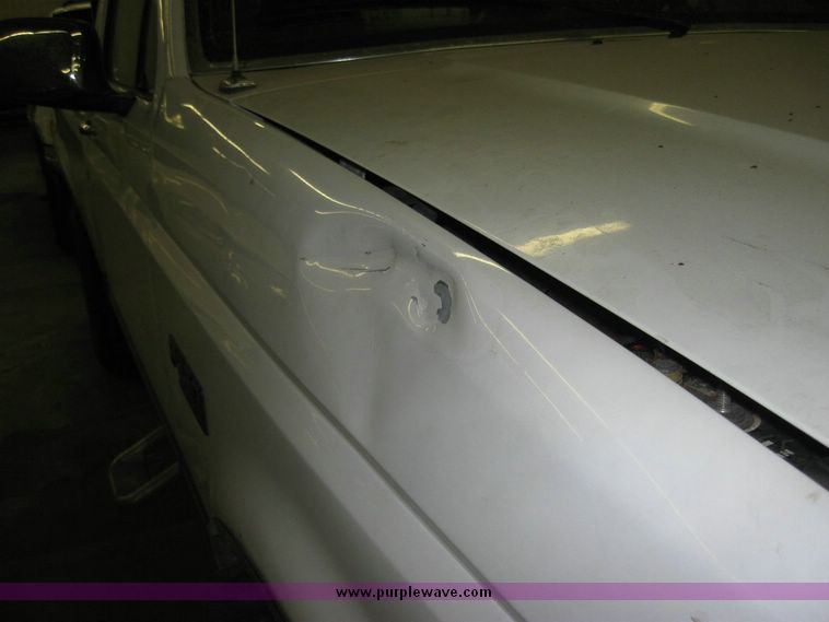 image for item 3181 1997 Ford F-250 pickup truck