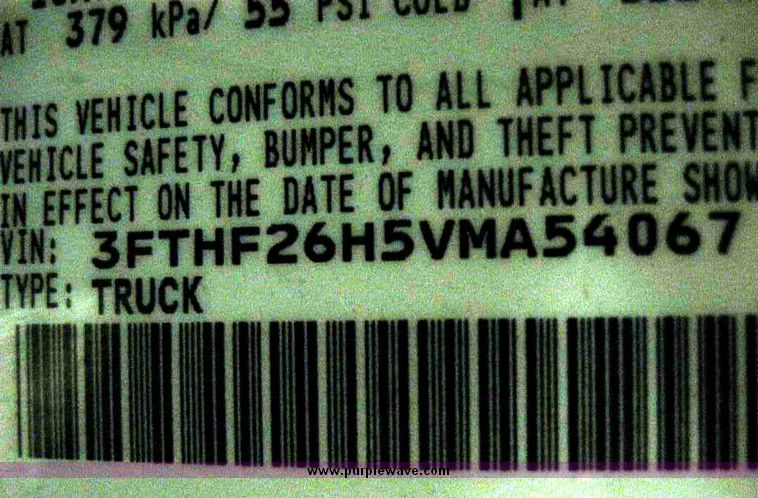 image for item 3181 1997 Ford F-250 pickup truck