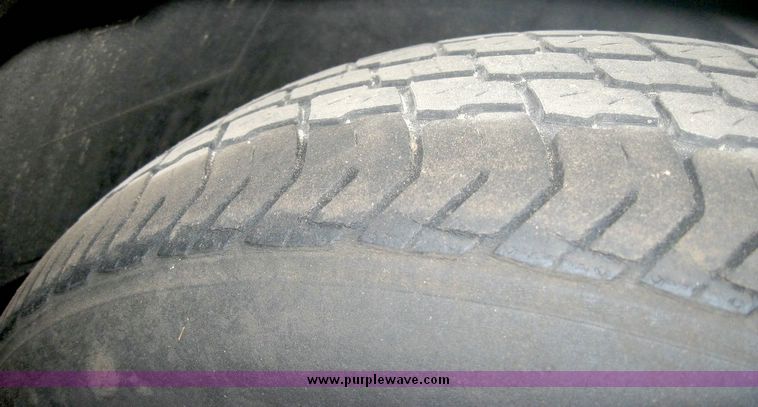 image for item 3182 1996 Dodge Stratus