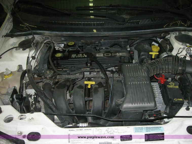 image for item 3182 1996 Dodge Stratus
