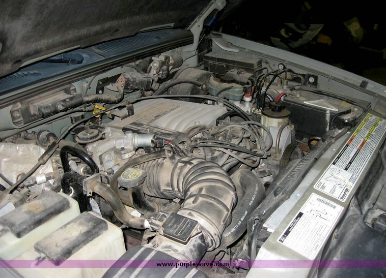 image for item 3184 1999 Mercury Mountaineer