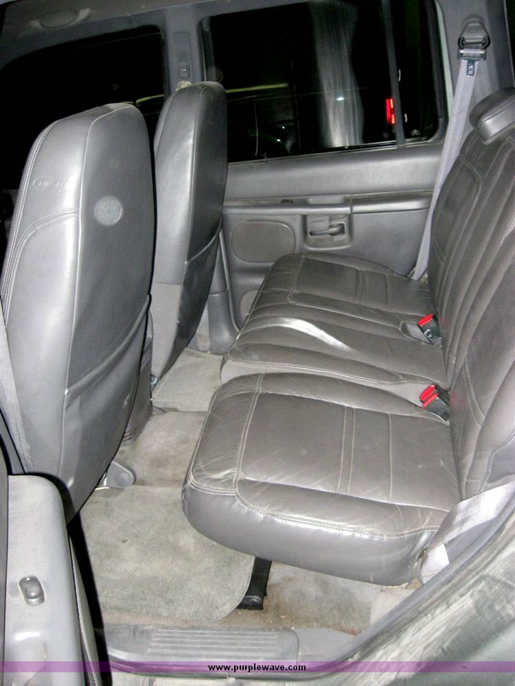 image for item 3184 1999 Mercury Mountaineer