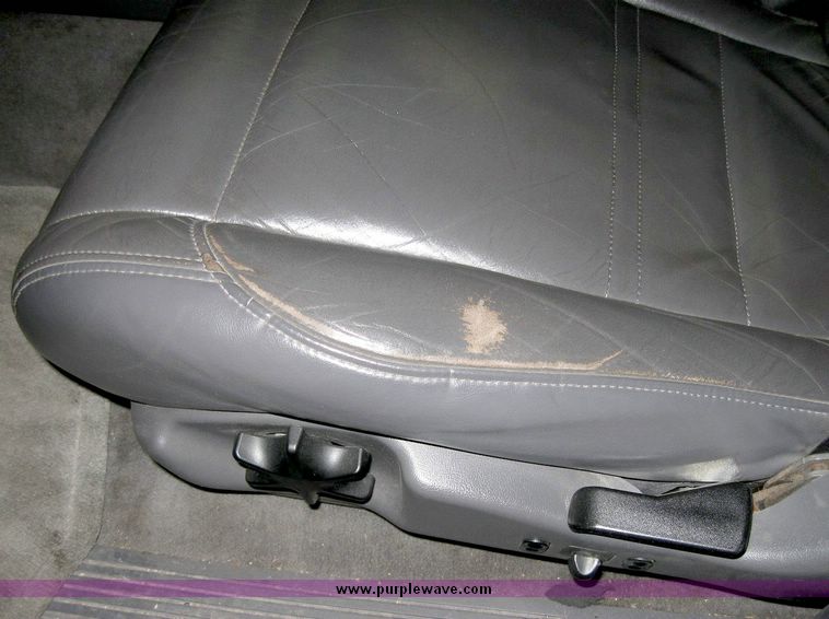 image for item 3184 1999 Mercury Mountaineer