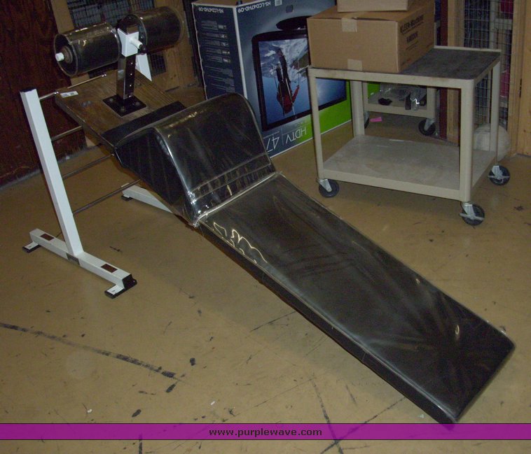 image for item 3365 Bent knee sit up machine