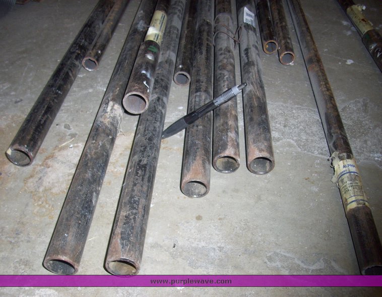 image for item 3366 (22) pieces of assorted pipe and tubing