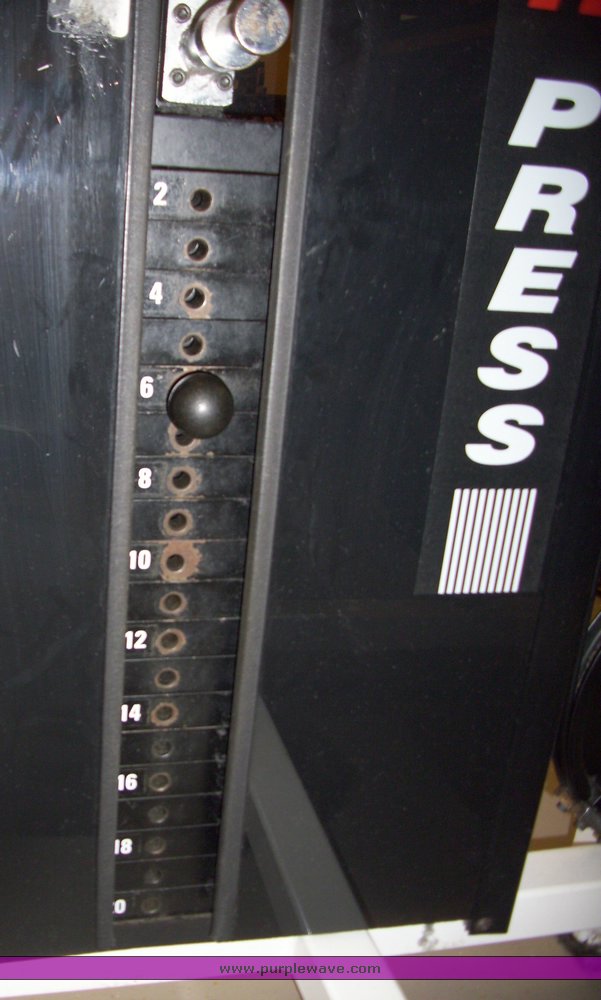 image for item 3367 Bridger Magnum 2001 shoulder press machine