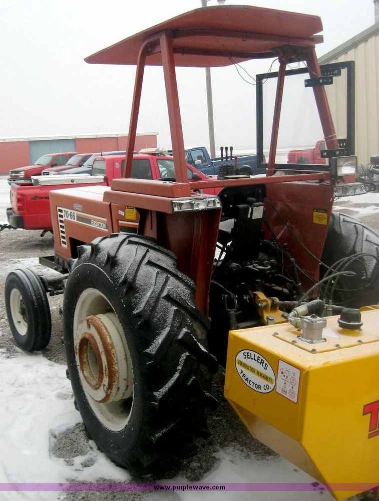 image for item 3819 Hesston 70-66 tractor