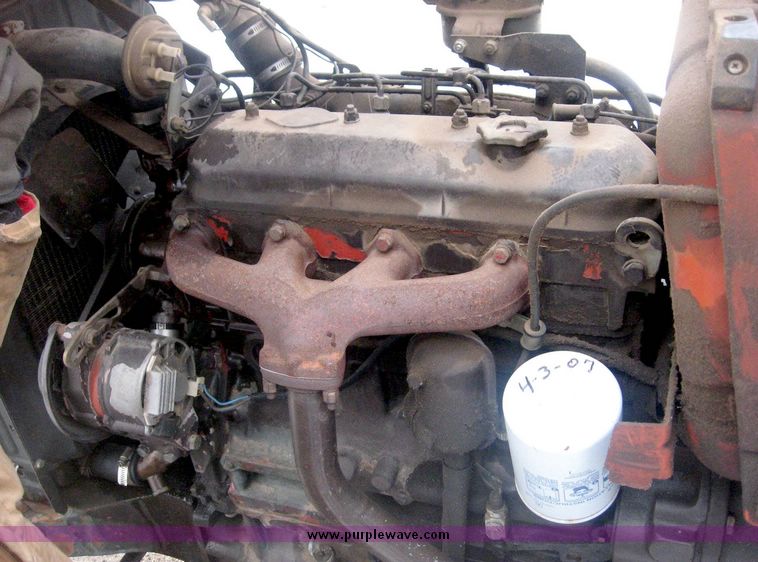 image for item 3819 Hesston 70-66 tractor