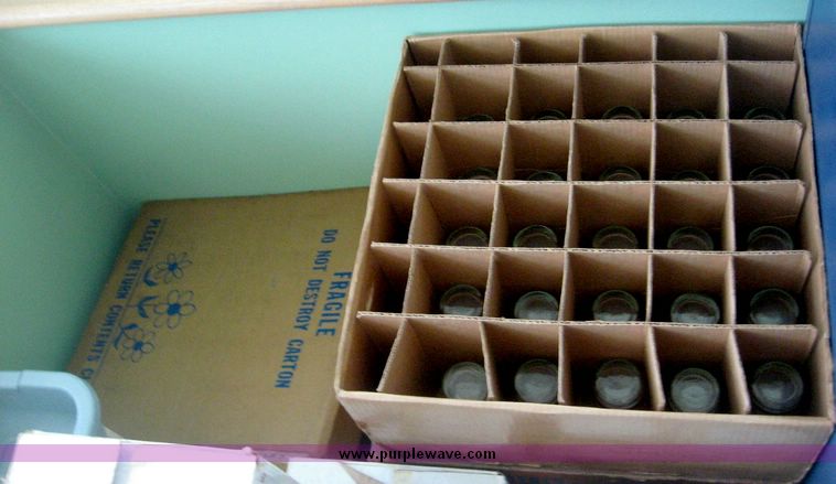 image for item 3834 Assorted kitchen equipment