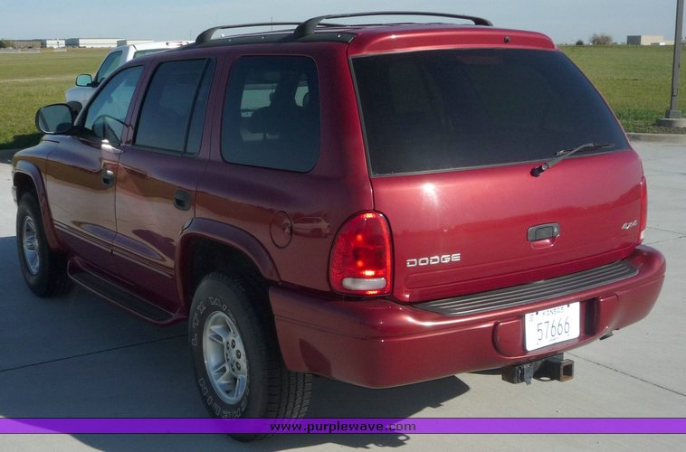 image for item 4070 1999 Dodge Durango