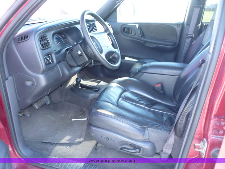 image for item 4070 1999 Dodge Durango