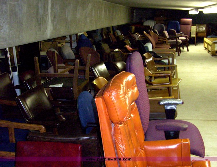 image for item 5030 (92) assorted chairs