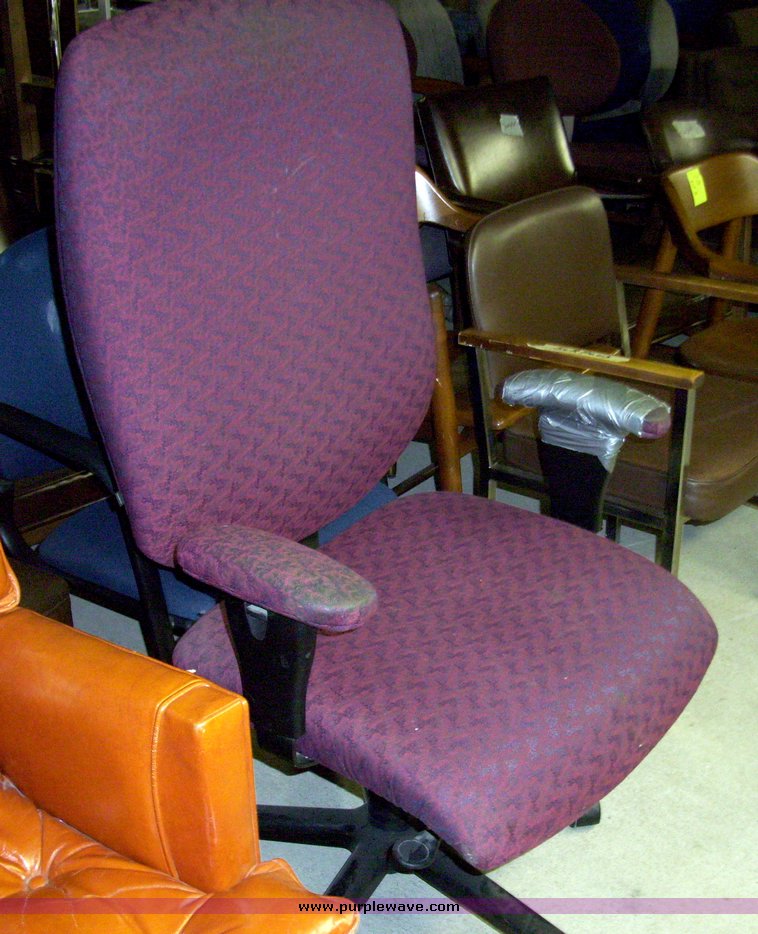 image for item 5030 (92) assorted chairs