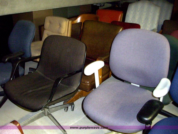 image for item 5030 (92) assorted chairs