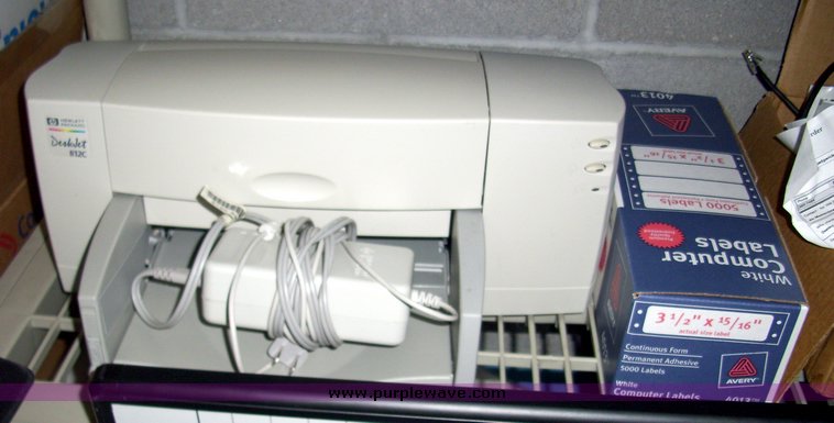 image for item 5032 Assorted office supplies