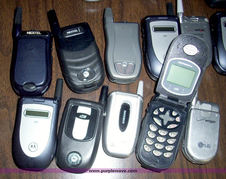 image for item 5033 Assorted electronics