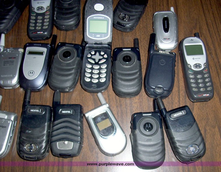 image for item 5033 Assorted electronics